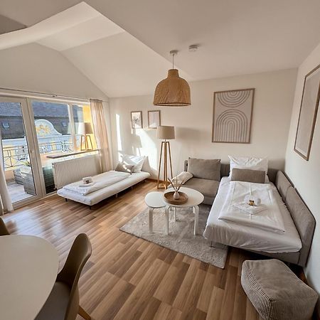 C4S Come4Stay Altoetting - 3-Zi Whg I Zentrale Lage I Parkplatz I Balkon I Wifi I Smarttv I 1 Kingsize, 1 Queensize Bett I Office Arbeitsplatz I Wohnbereich Mit Couch Und Essbereich I Voll Ausgestattete Kueche I Nespresso Εξωτερικό φωτογραφία
