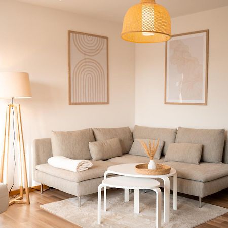 C4S Come4Stay Altoetting - 3-Zi Whg I Zentrale Lage I Parkplatz I Balkon I Wifi I Smarttv I 1 Kingsize, 1 Queensize Bett I Office Arbeitsplatz I Wohnbereich Mit Couch Und Essbereich I Voll Ausgestattete Kueche I Nespresso Εξωτερικό φωτογραφία