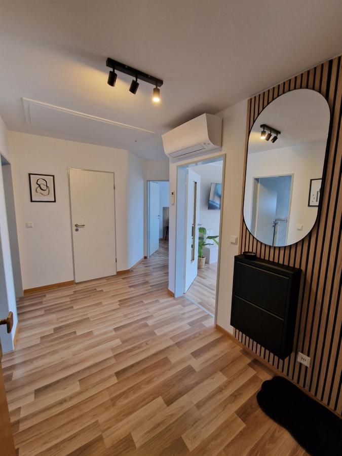 C4S Come4Stay Altoetting - 3-Zi Whg I Zentrale Lage I Parkplatz I Balkon I Wifi I Smarttv I 1 Kingsize, 1 Queensize Bett I Office Arbeitsplatz I Wohnbereich Mit Couch Und Essbereich I Voll Ausgestattete Kueche I Nespresso Εξωτερικό φωτογραφία