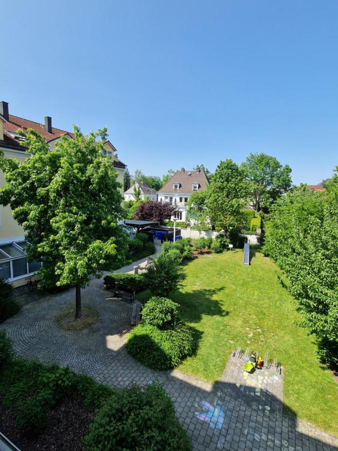 C4S Come4Stay Altoetting - 3-Zi Whg I Zentrale Lage I Parkplatz I Balkon I Wifi I Smarttv I 1 Kingsize, 1 Queensize Bett I Office Arbeitsplatz I Wohnbereich Mit Couch Und Essbereich I Voll Ausgestattete Kueche I Nespresso Εξωτερικό φωτογραφία