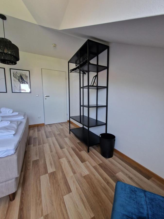 C4S Come4Stay Altoetting - 3-Zi Whg I Zentrale Lage I Parkplatz I Balkon I Wifi I Smarttv I 1 Kingsize, 1 Queensize Bett I Office Arbeitsplatz I Wohnbereich Mit Couch Und Essbereich I Voll Ausgestattete Kueche I Nespresso Εξωτερικό φωτογραφία