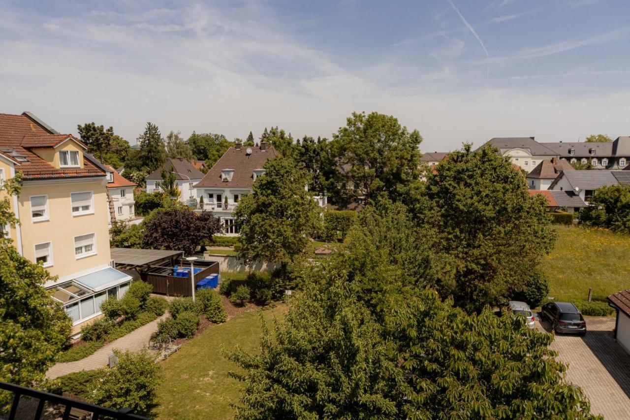 C4S Come4Stay Altoetting - 3-Zi Whg I Zentrale Lage I Parkplatz I Balkon I Wifi I Smarttv I 1 Kingsize, 1 Queensize Bett I Office Arbeitsplatz I Wohnbereich Mit Couch Und Essbereich I Voll Ausgestattete Kueche I Nespresso Εξωτερικό φωτογραφία